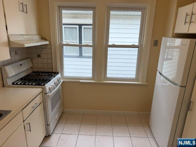 551 Olympia Avenue - Photo 2