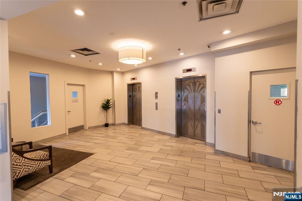 415 Newark Street 5A - Photo 4