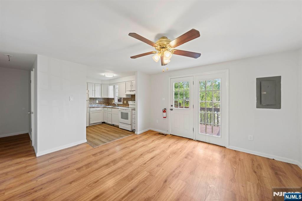 550 Bergen Street - Photo 3