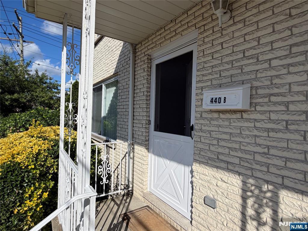 440 Brinkerhoff Avenue B - Photo 4