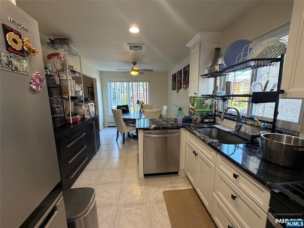 440 Brinkerhoff Avenue B - Photo 5