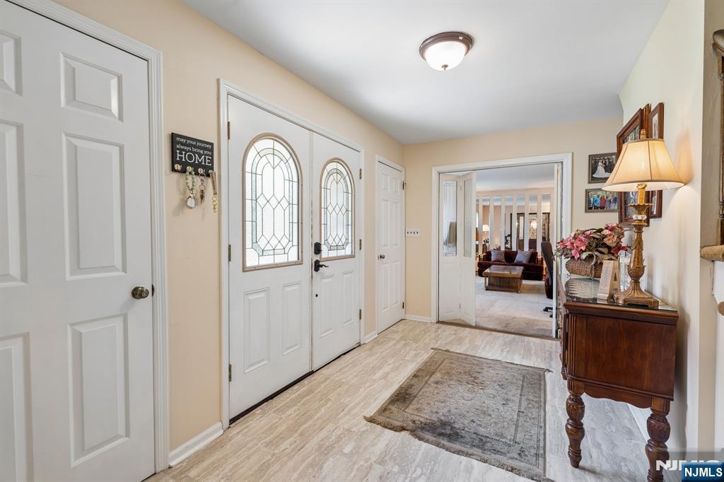 39 Robin Hood Way - Photo 3