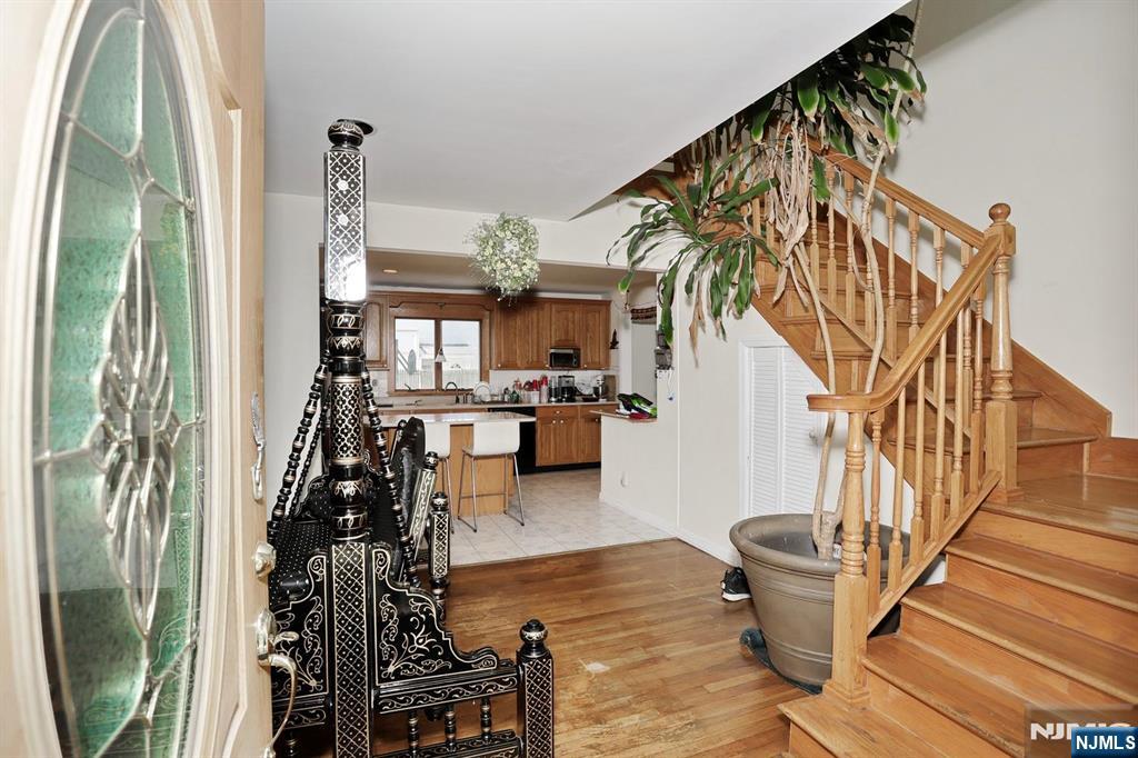 703 Chadwick Drive - Photo 3