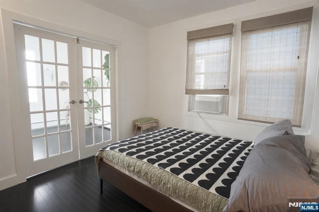 528 Undercliff Avenue — photo 12