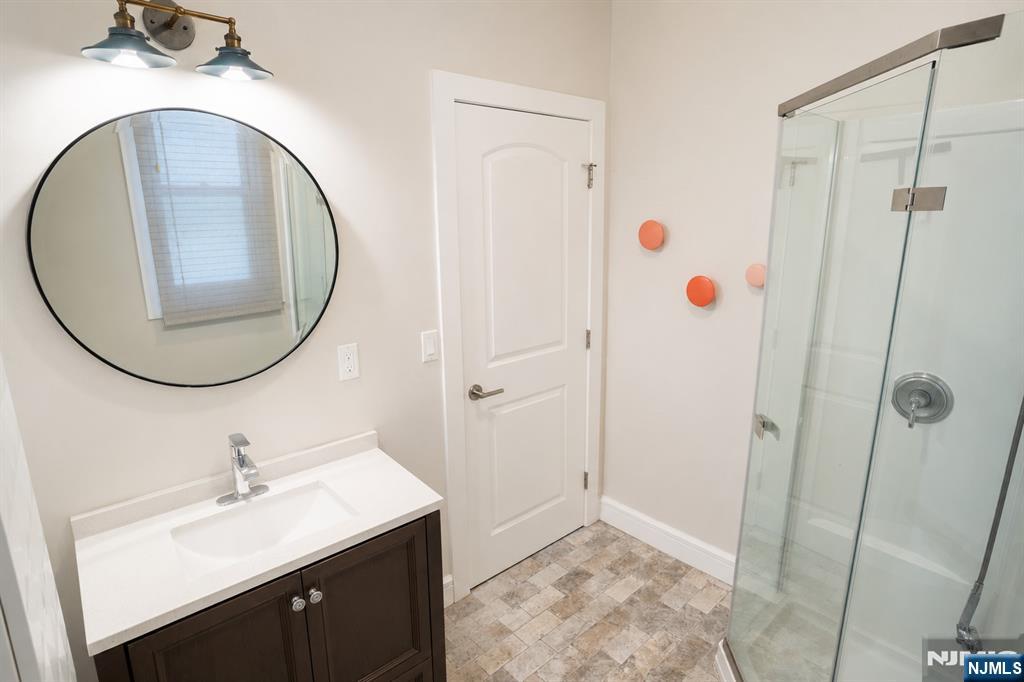 528 Undercliff Avenue — photo 16