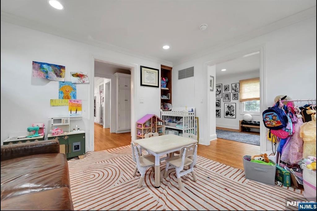 76 Engle Street — photo 18