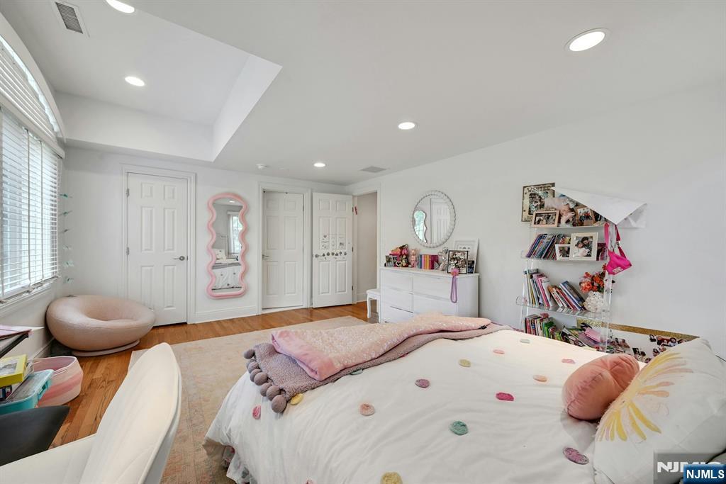 76 Engle Street — photo 22