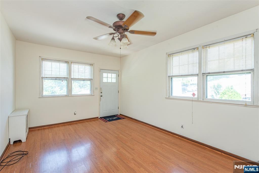 33 Butler Street - Photo 3