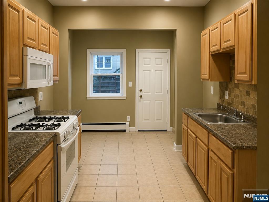 101 Columbia Avenue - Photo 2