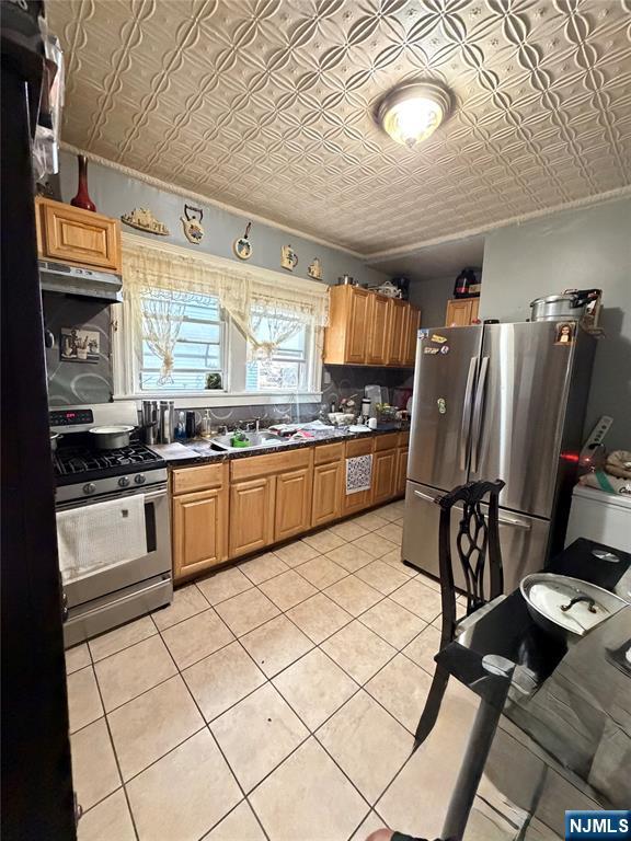 352 7th Street - Photo 3