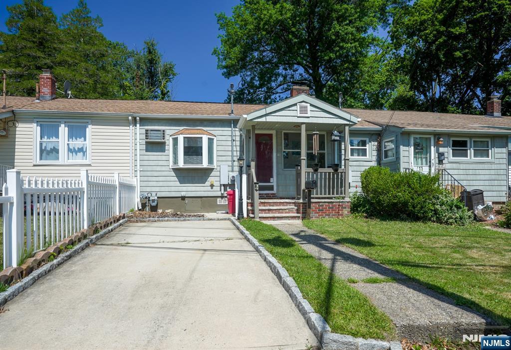 15 Van Wagoner Avenue - Photo 1