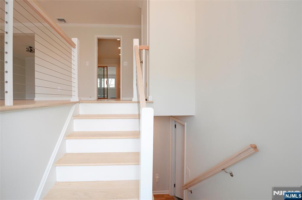 43 Spruce Avenue - Photo 2