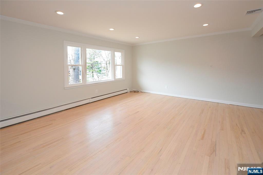 43 Spruce Avenue - Photo 4
