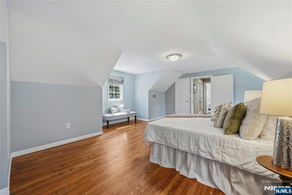 378 Van Beekum Place — photo 30