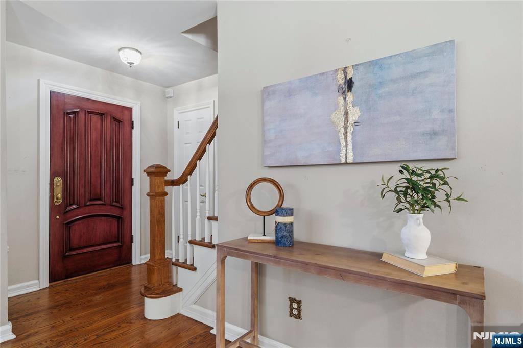 378 Van Beekum Place - Photo 4