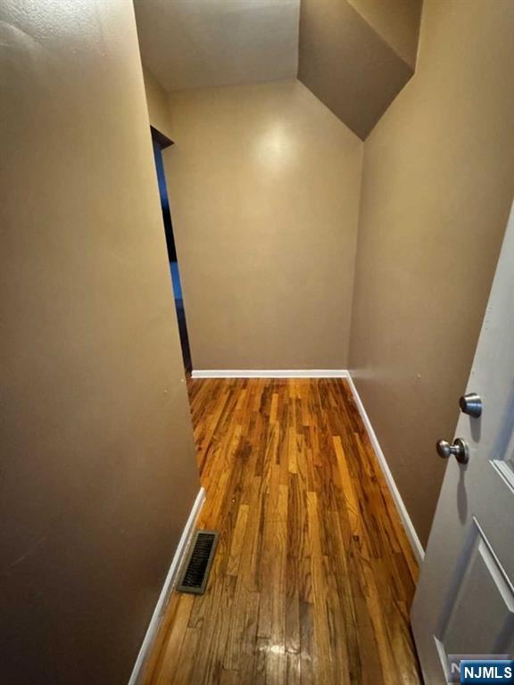 27 Alexander Street - Photo 2