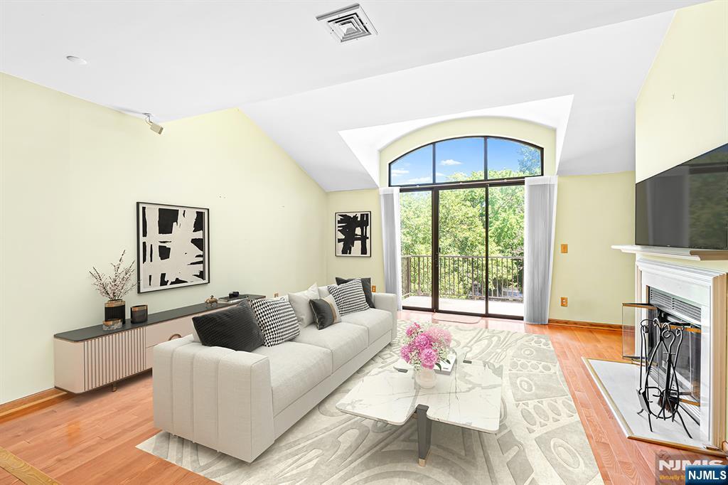 8 Wadsworth Court - Photo 4