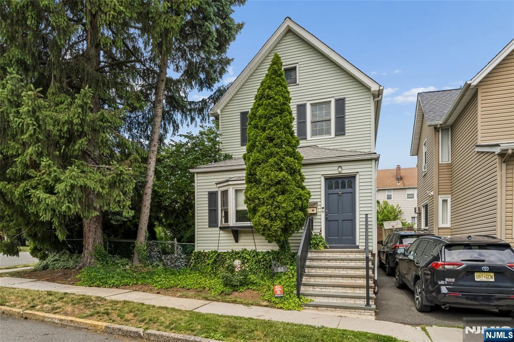 33 Myrtle Avenue - Photo 2