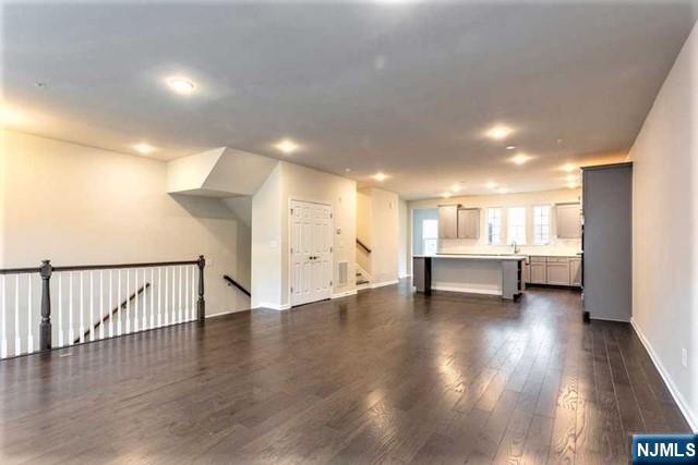 403 Laurel Lane - Photo 2