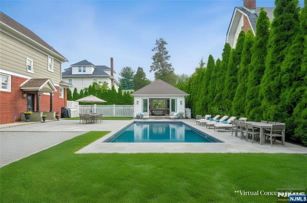 250 Ridge Rd, Rutherford, NJ 07070