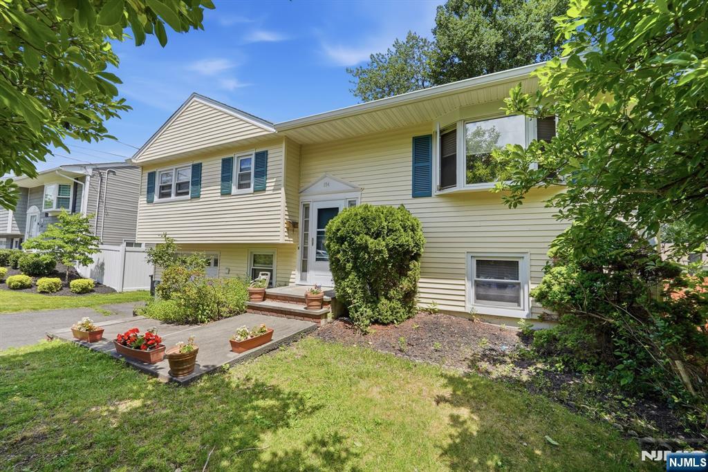 194 Elmwood Drive - Photo 1