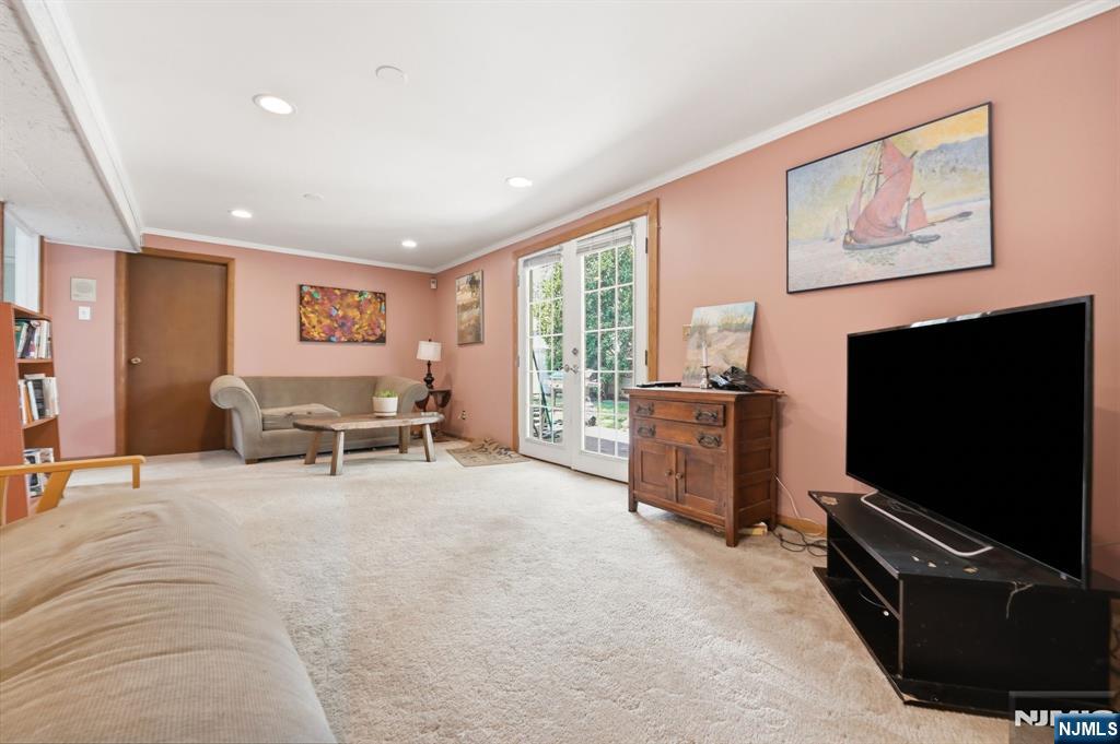 194 Elmwood Drive - Photo 12