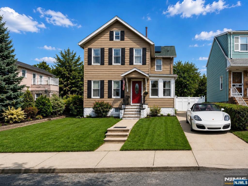 535 Elm Street - Photo 1