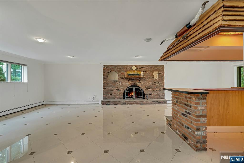 141 Middlesex Avenue — photo 23
