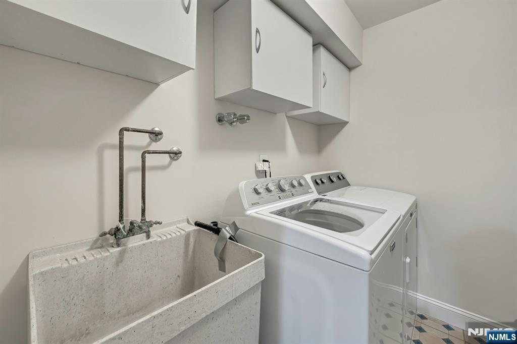 141 Middlesex Avenue — photo 30