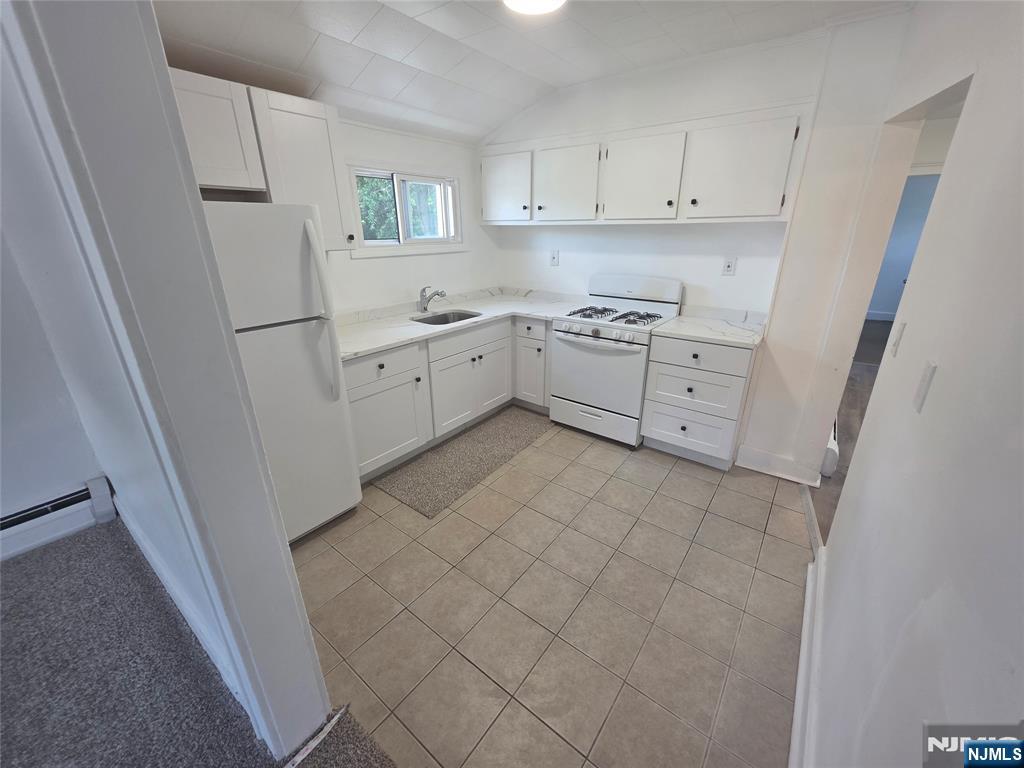 240 Prospect Avenue 2R - Photo 1