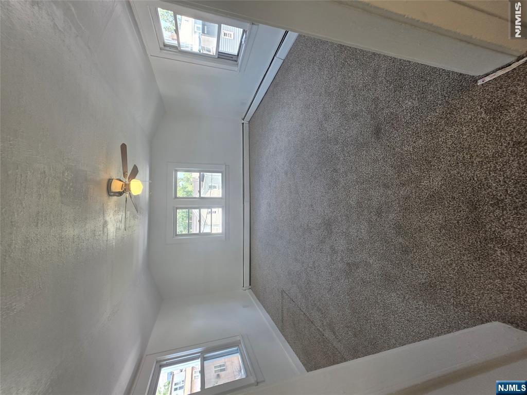 240 Prospect Avenue 2R - Photo 2