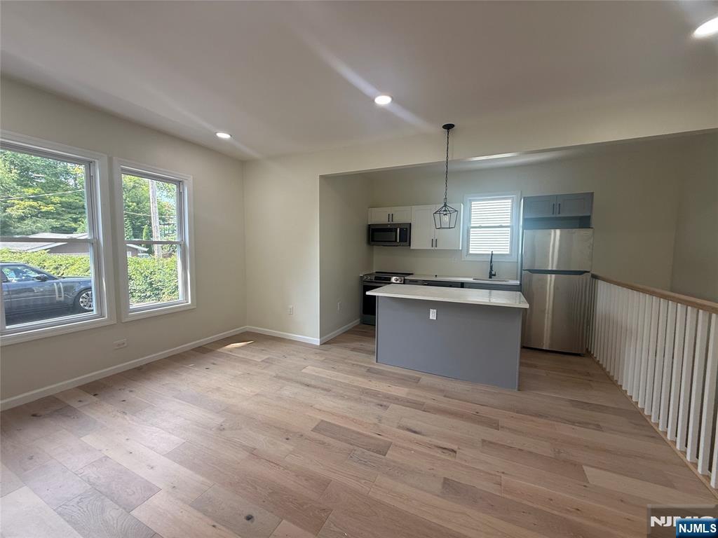 82 Grove Street Unit 2 - Photo 4