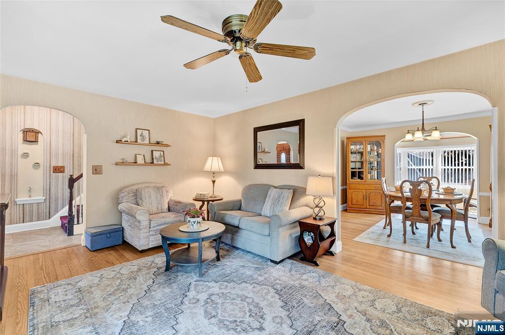 351 Orient Way - Photo 5