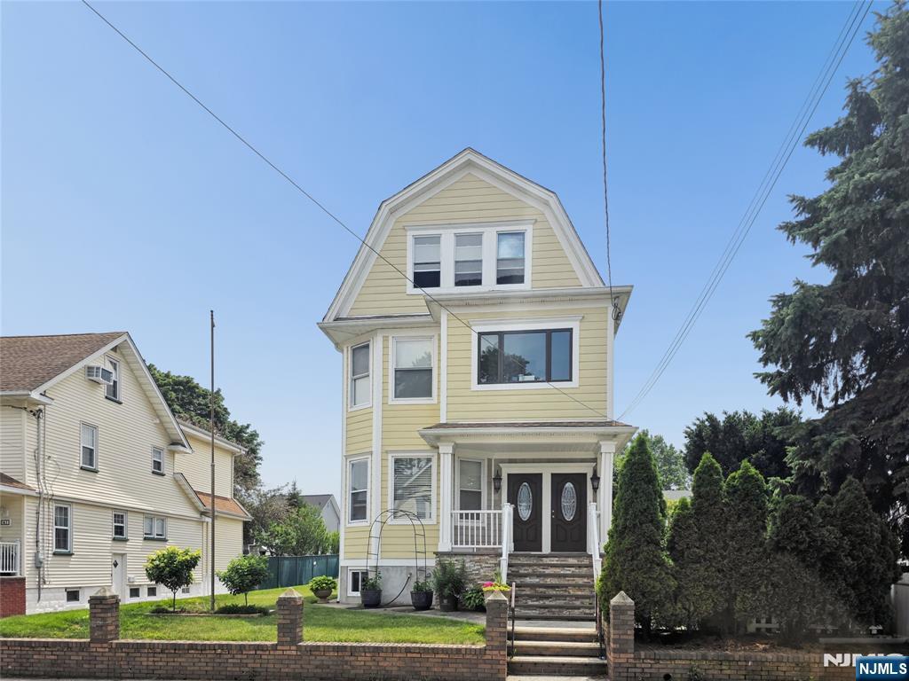 43 Melrose Avenue 3 - Photo 1