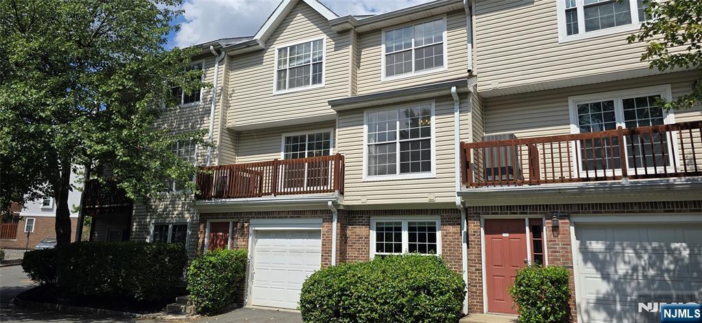 235 Village Circle Drive - Photo 2