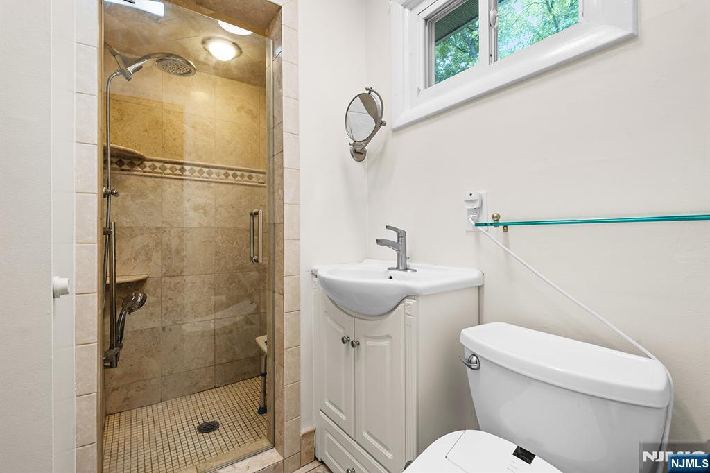 31 Brook Street — photo 13