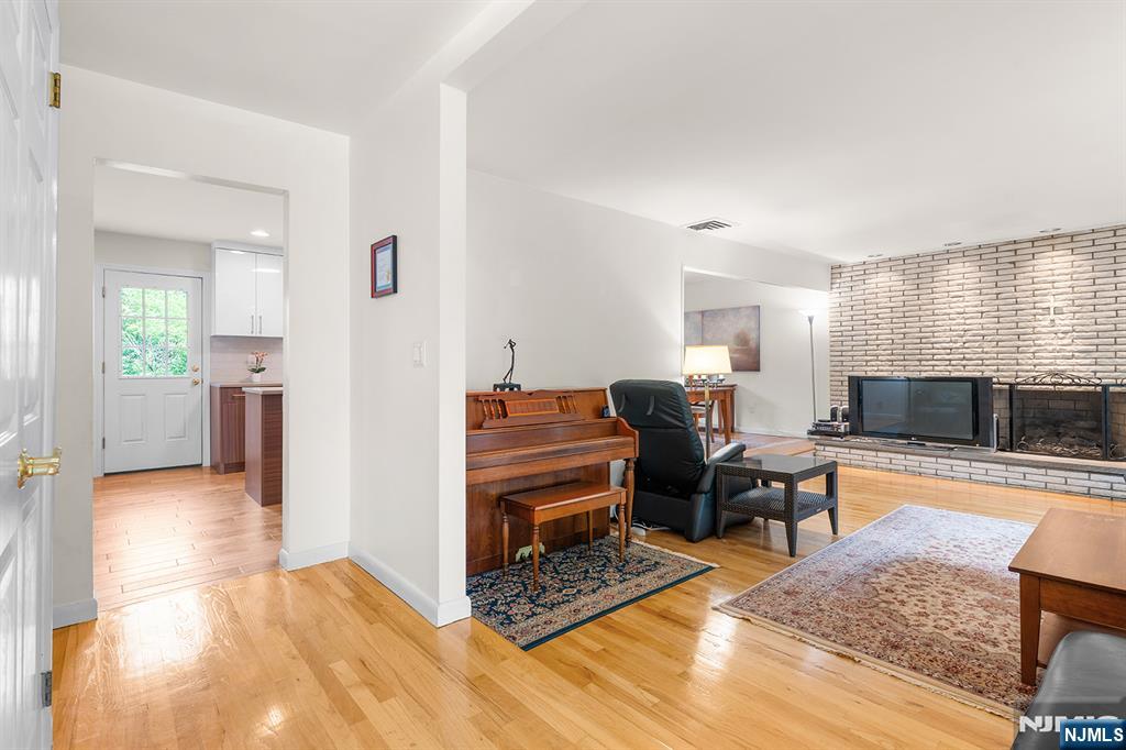 31 Brook Street — photo 9
