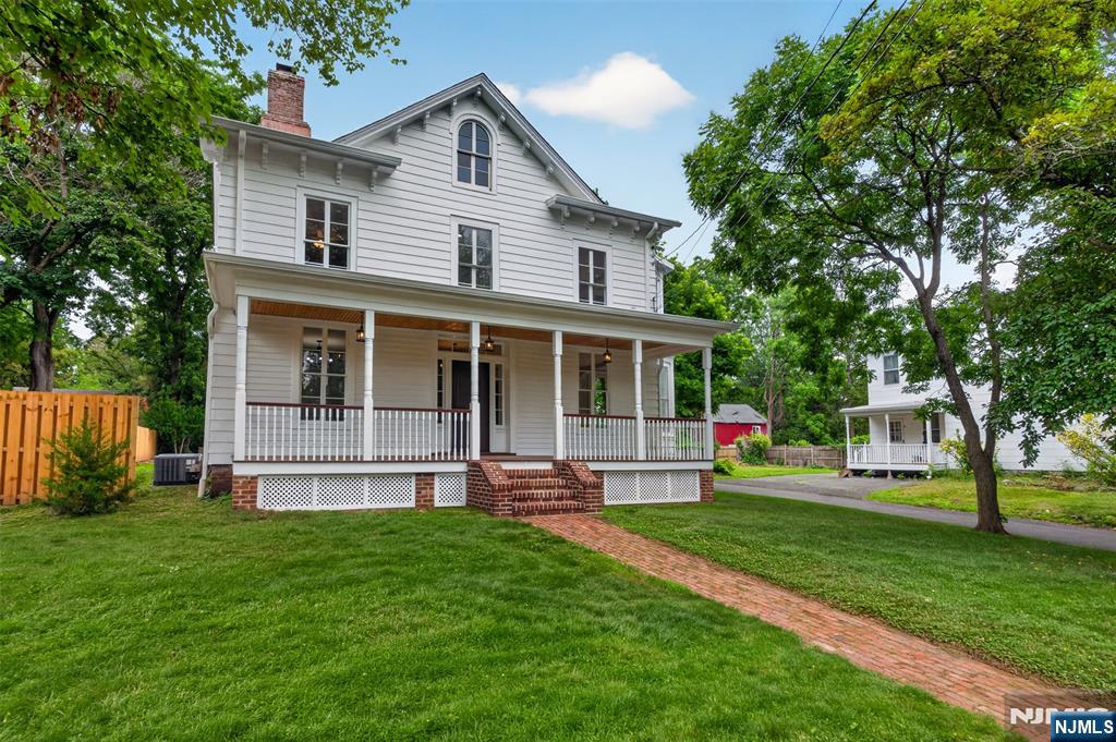 23 Amwell Road - Photo 1