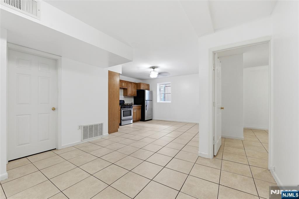 126-128 N 9th Ground - Photo 5