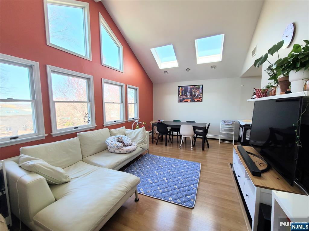 515 Broad Avenue 2ND - Photo 1