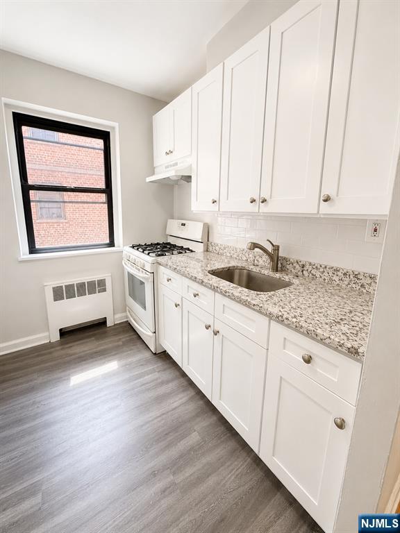 2339 Hudson Terrace D9 - Photo 5