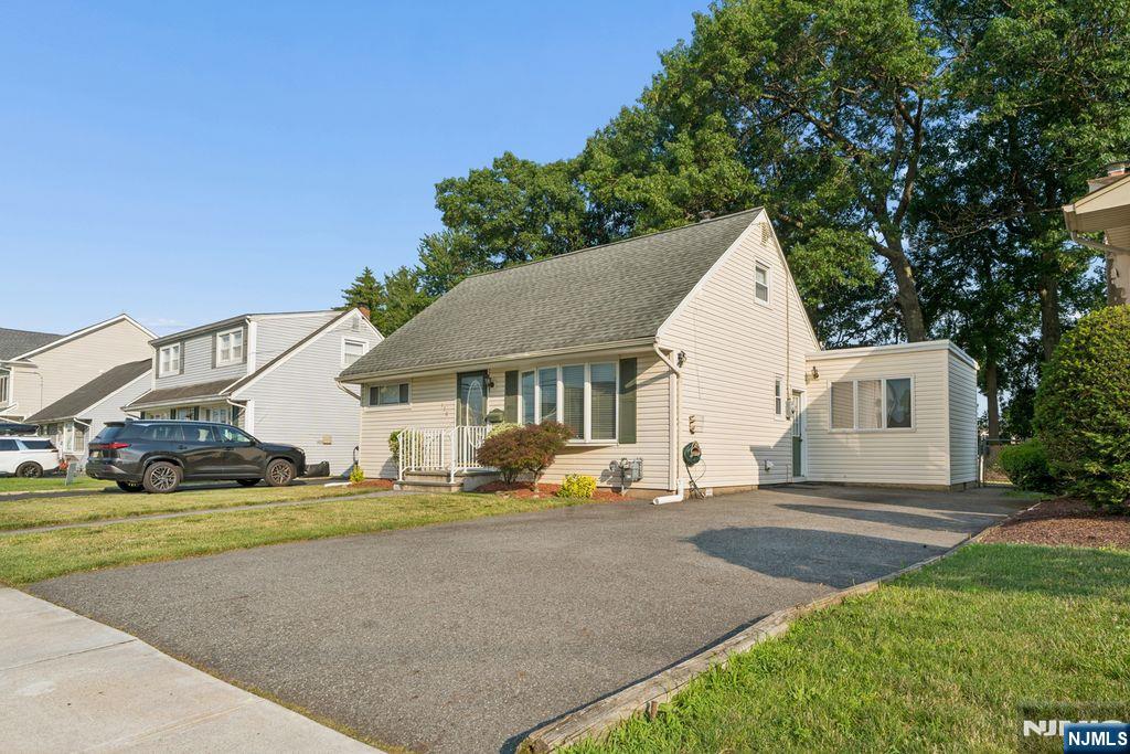 Homes for sale in Saddle Brook, NJ | 170 Colonial Ave, Saddle Brook, NJ 07663 | MLS# 26024419