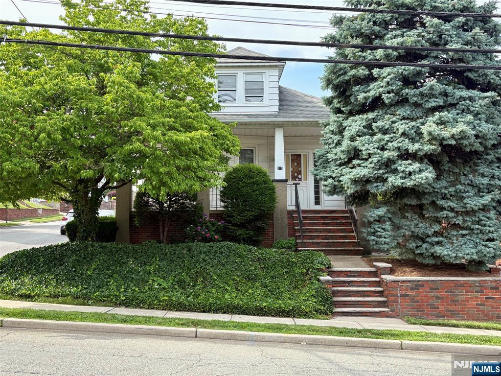 315 Outwater Ln, Garfield, NJ 07026