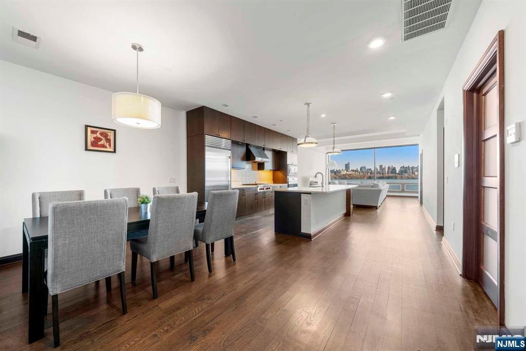9 Somerset Lane 407 - Photo 2