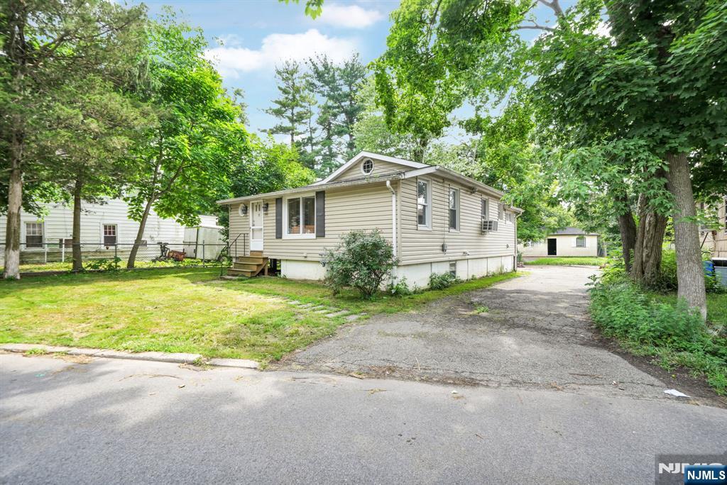 2nd image of 191 Fayette Ave, Wayne, NJ 07470 | MLS# 26024441