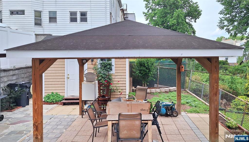 175 Delavan Avenue - Photo 2