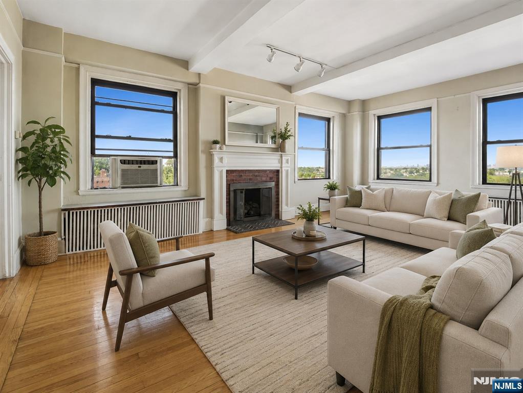375 Mount Prospect 6AE - Photo 1