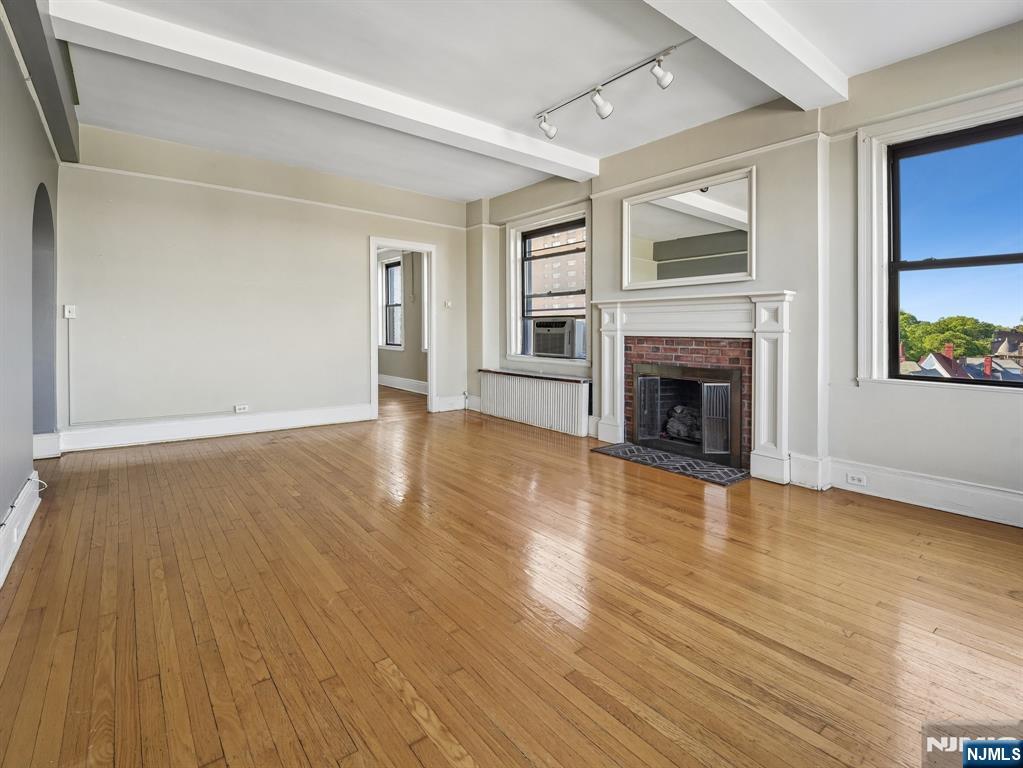 375 Mount Prospect 6AE - Photo 3