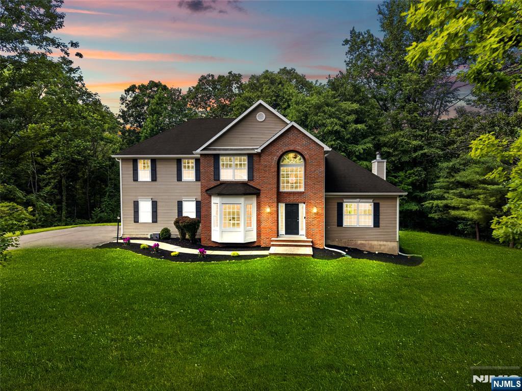 11 Whispering Woods Lane - Photo 3