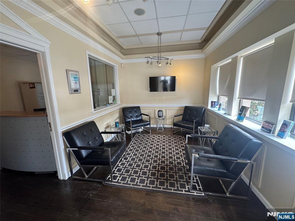 560 Bergen Boulevard - Photo 3